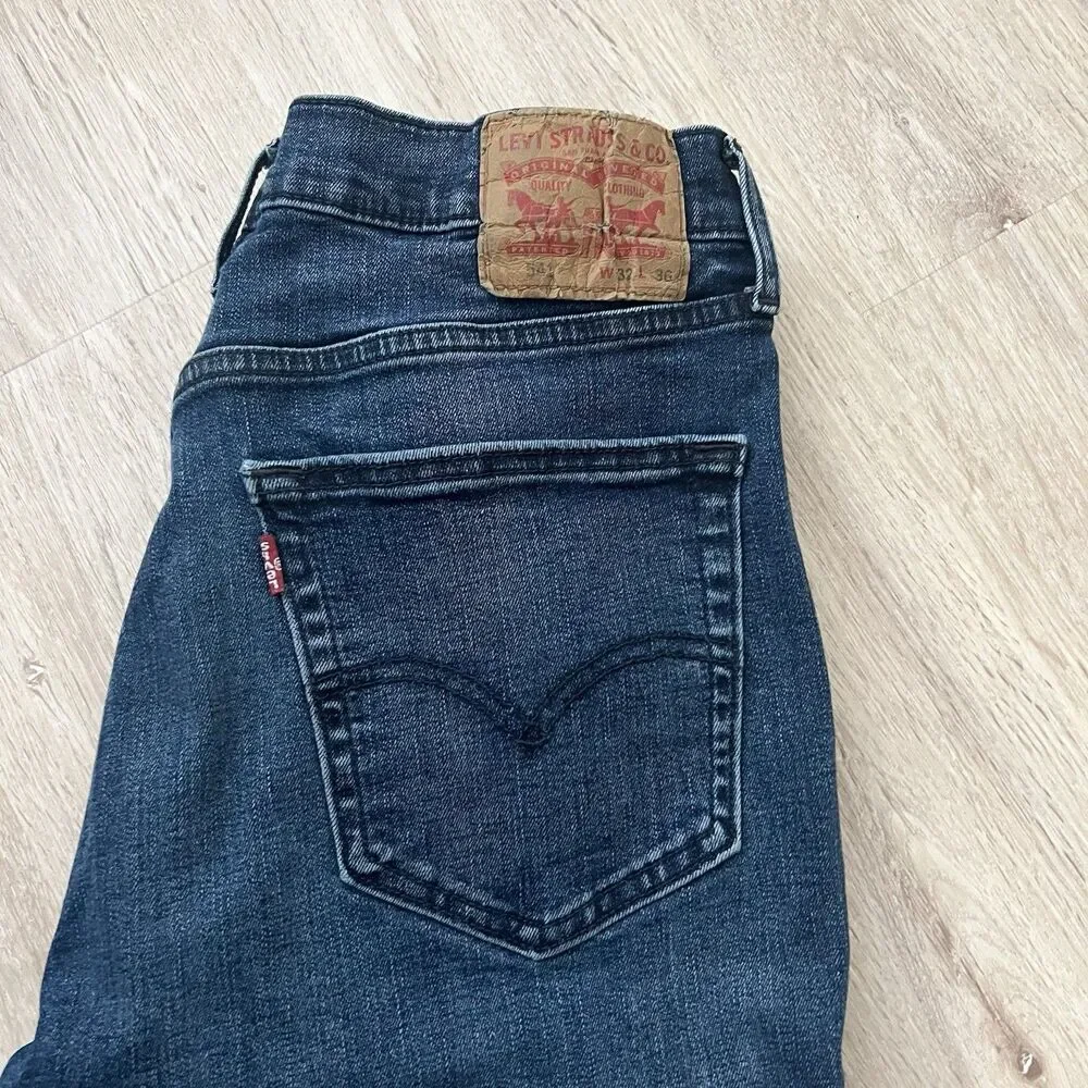 Levis 541 Athletic Taper Jeans Mens (Fits 32x34) Dark Wash Indigo Denim
